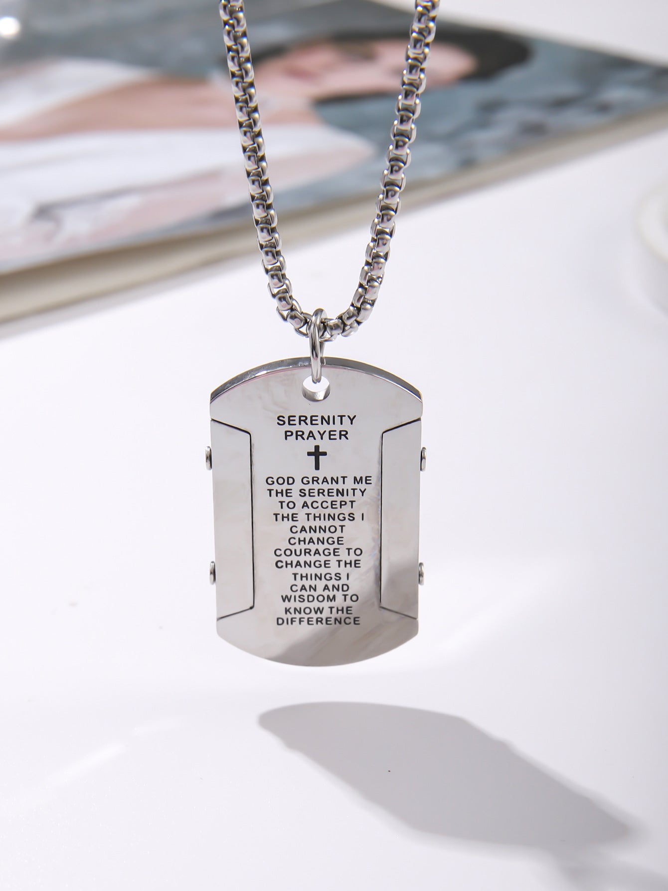 [Rockyu] メンズ ネックレス クロス 十字架 ステンレス ゴールド シルバー ブラック 黒 金 盾 プレートペンダント セーターチェーンネックレス 60cm 経文 お守り 厄除けネックレス 金属アレルギー対応 上品 誕生日 新年 人気 プレゼント