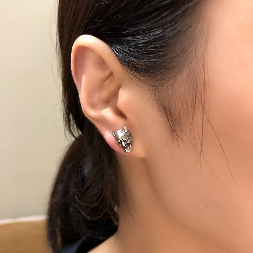 Rockyu 鬼モチーフピアス シルバー925 スタッドタイプ 金属アレルギー対応 男女兼用