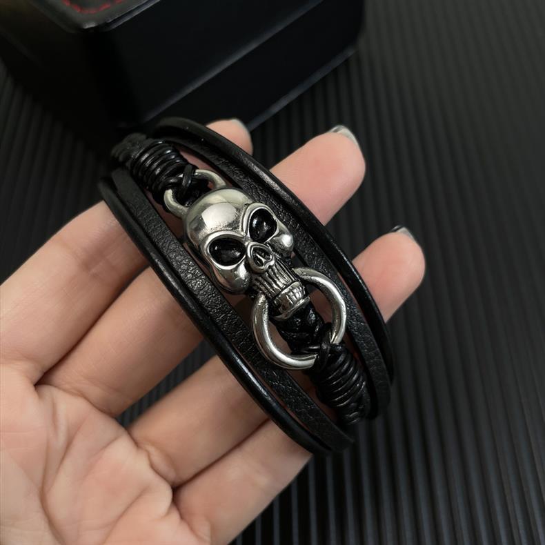 Rockyu メンズ ブレスレット レザー 黒 多重巻き 髑髏 ドクロ 編み込み バングル アクセサリー