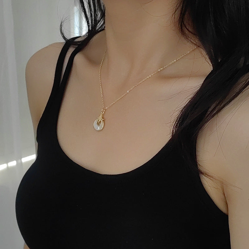 Rockyu ネックレス レディース 月と星 CZ 白蝶貝 ゴールド ステンレス ペンダント