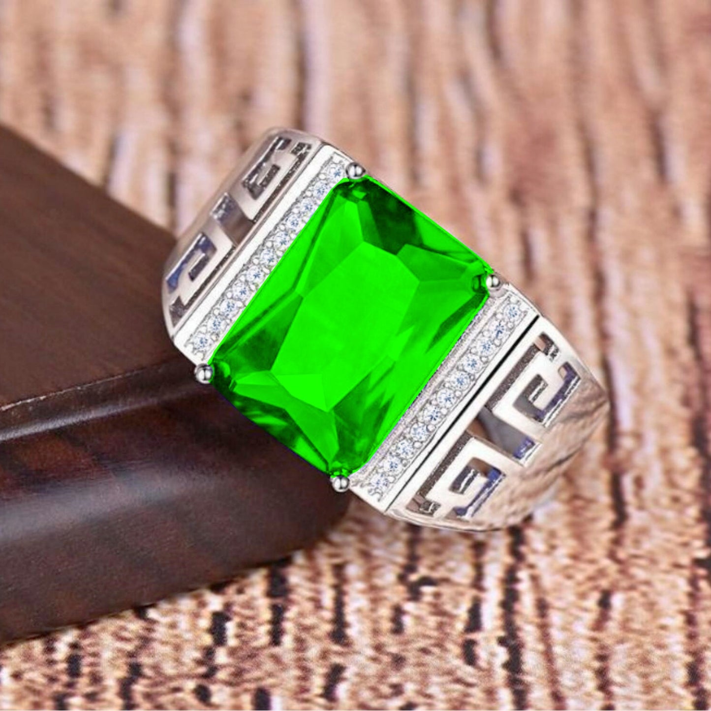 Rockyu 指輪 メンズ 銅製鍍金 大粒ジルコニア 印台リング 幅広 フリーサイズ 金属アレルギー対応 誕生日 記念日 ギフト