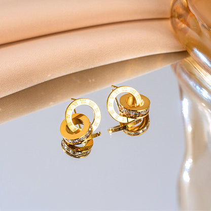 Rockyu ピンクゴールド チタン製ローマ数字ピアス CZダイヤ 両耳セット レディース