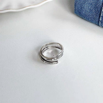 Rockyu s925シルバー 螺旋リング 英字レタリング「GOOD VIBRATIONS」デザイン