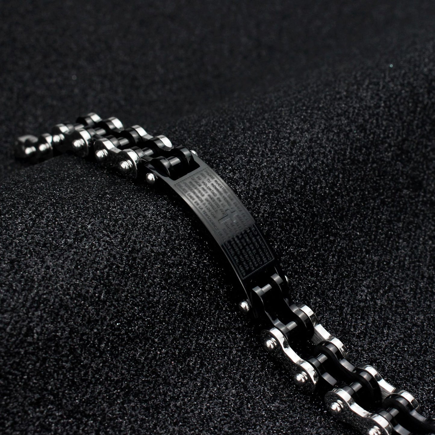 Rockyu メンズブレスレット 自転車チェーン風 ゴールド チタン製 プレート刻印 十字架 真言入り ハワイアン風 パーティーアクセサリー