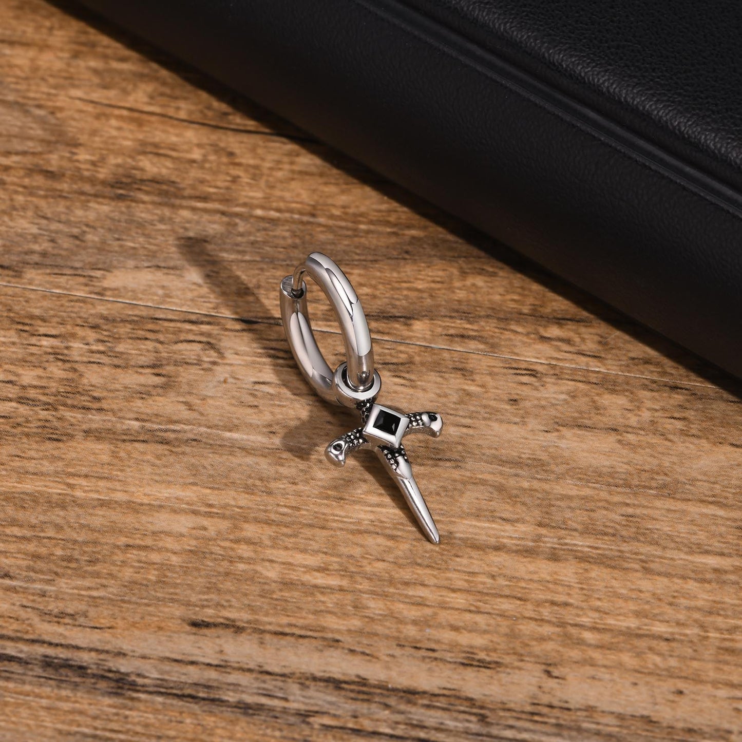 Rockyu ピアス メンズ ステンレス フープ クロス＆モチーフ シルバー ブラックジルコニア ヴィンテージ風