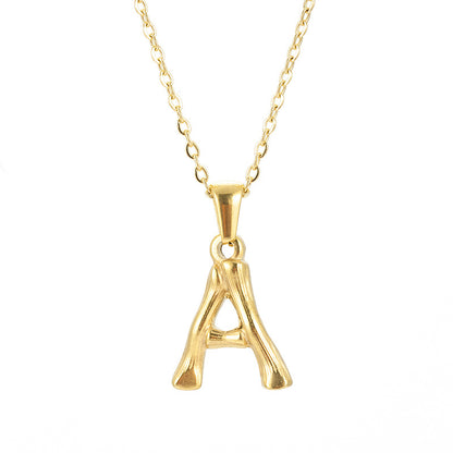 Rockyu ネックレス レディース ゴールド 18金 女性用 アルファベット ペンダント イニシャルネックレス 細い 鎖骨チェーン 恋人 記念 ファッションアクセサリー