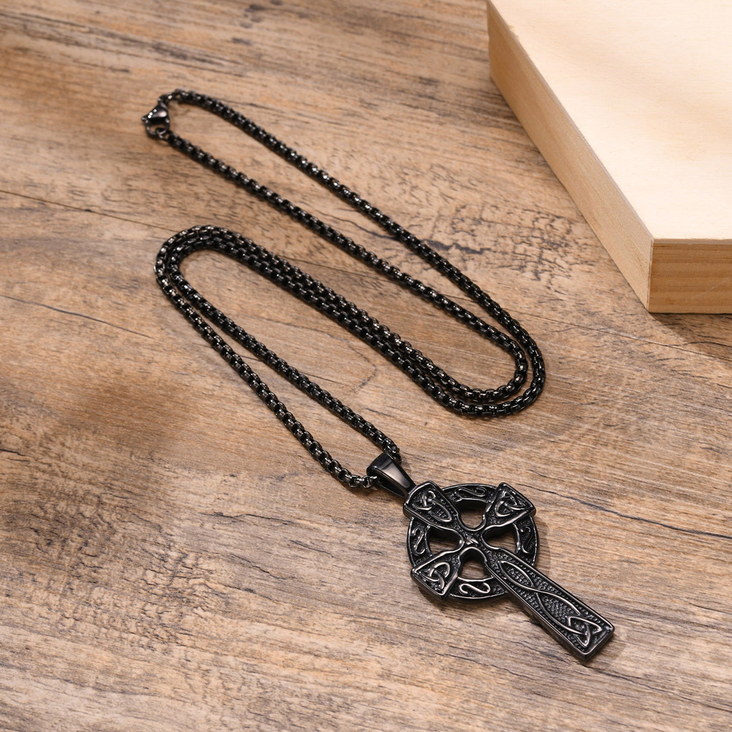 Rockyu ネックレス メンズ ステンレス ケルティッククロス ペンダント チェーン付 ブラック ゴールド シルバー