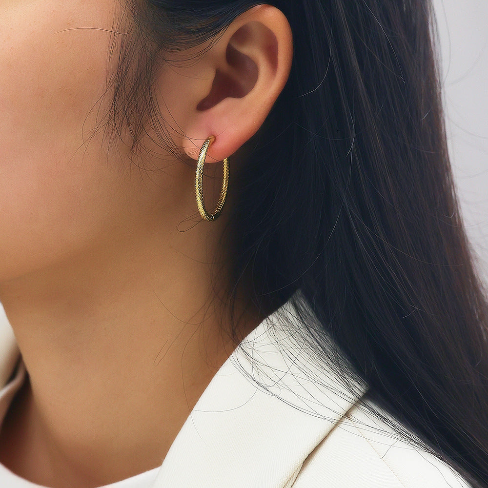 Rockyu レディース ゴールド フープピアス ステンレス鋼 金属アレルギー対応 凹凸デザイン シンプル リングピアス