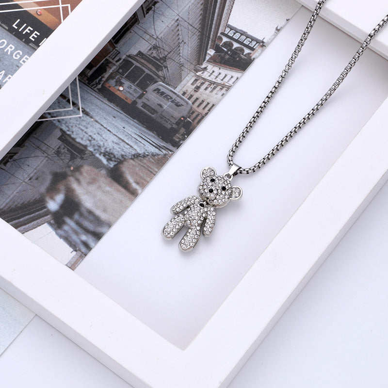 Rockyu 小熊ペンダントネックレス パヴェストーンデザイン ロングチェーン 冷淡スタイル