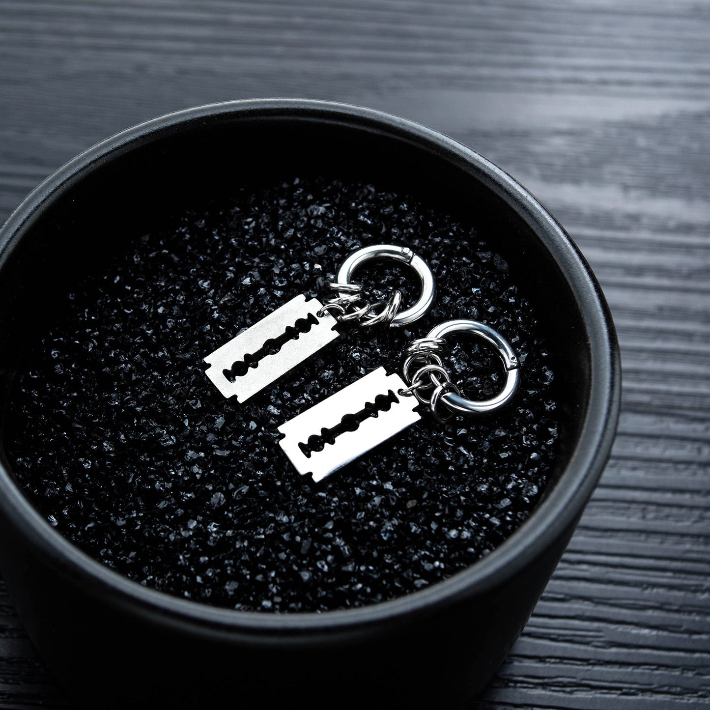 Rockyu フープピアス メンズ レディース ステンレス シルバー カミソリモチーフ ユニセックス