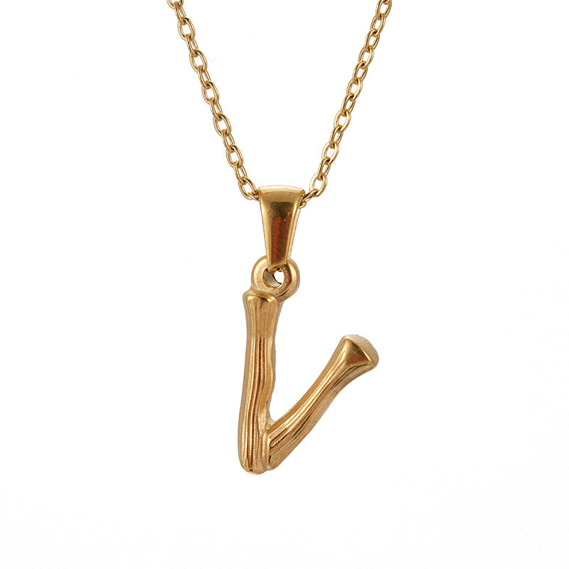 Rockyu ネックレス レディース ゴールド 18金 女性用 アルファベット ペンダント イニシャルネックレス 細い 鎖骨チェーン 恋人 記念 ファッションアクセサリー