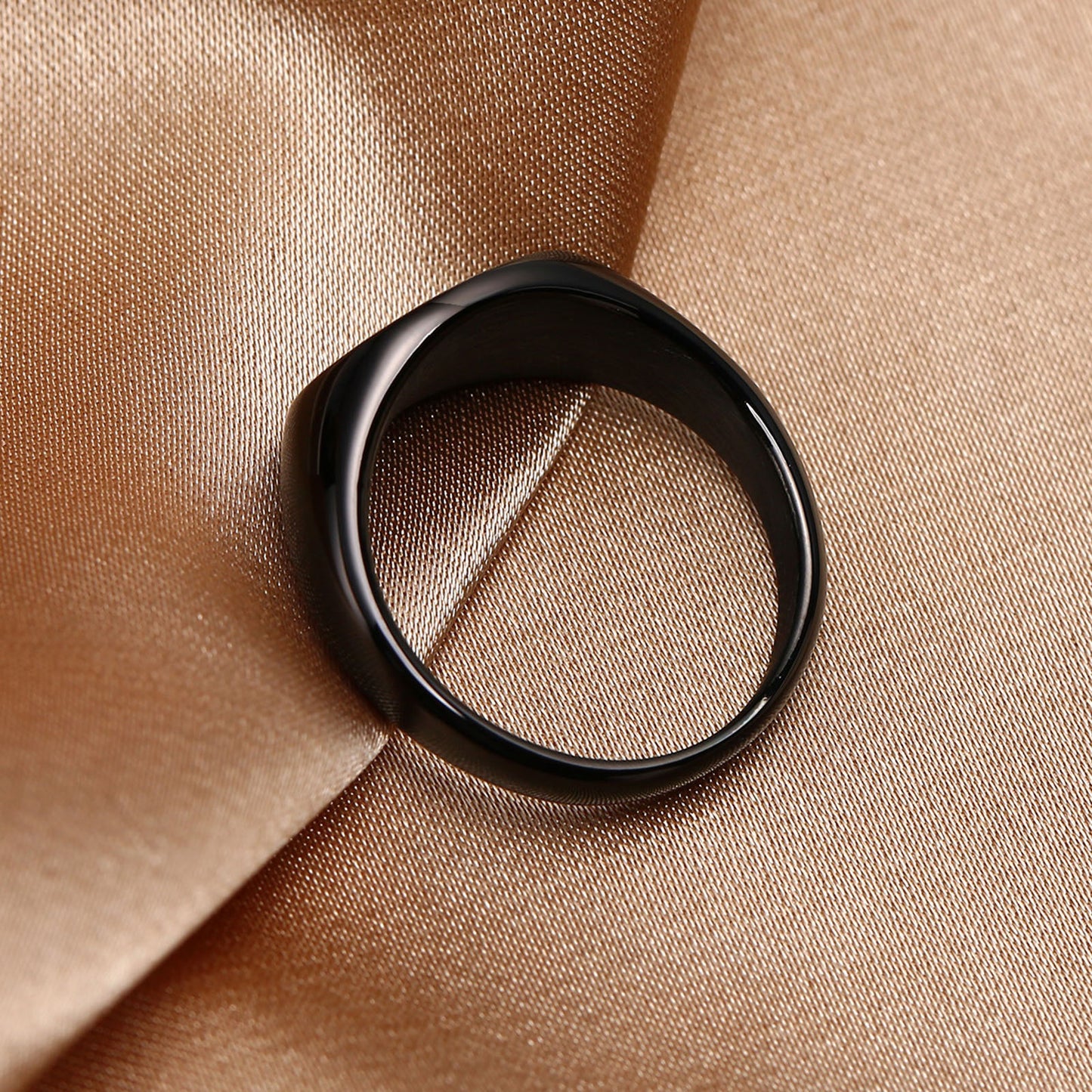 Rockyu 指輪 ステンレス製 楕円 印台リング 男女兼用 シンプル 鏡面仕上げ