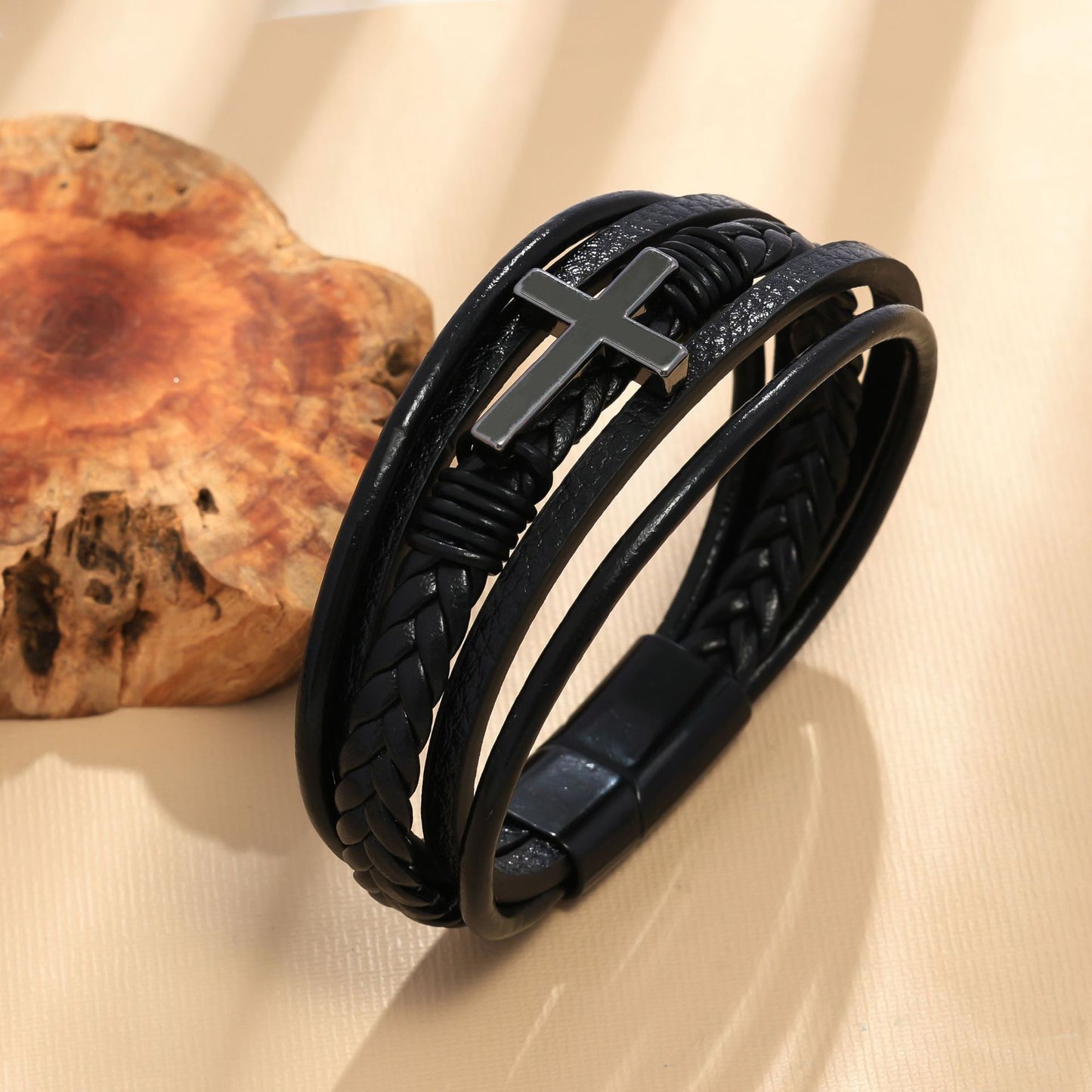 Rockyu メンズ ブレスレット レザー クロス 多重巻き 黒 革 バングル 編み込み アジアン風