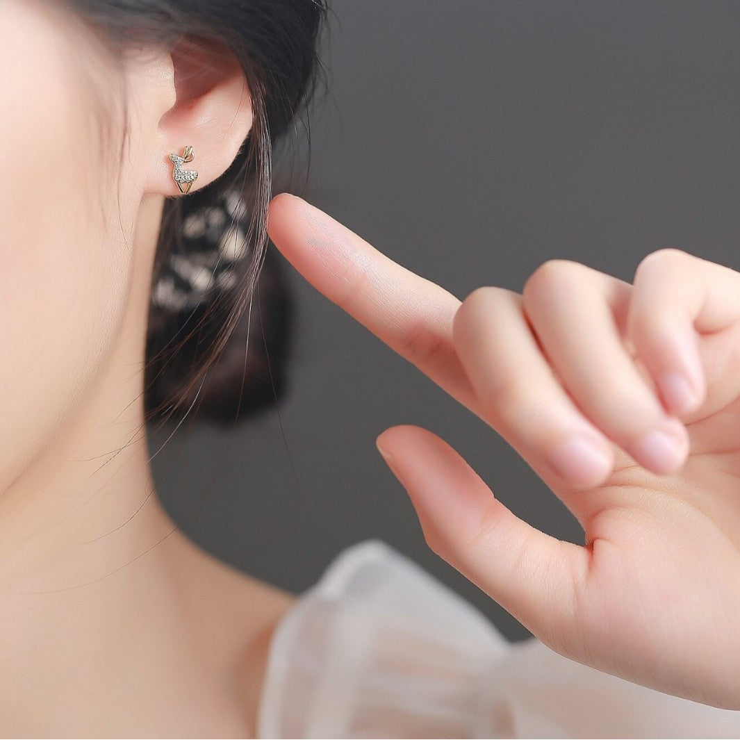 Rockyu ピアス レディース シルバー925 スワロフスキージルコニア 鹿モチーフ 可愛い 両耳セット