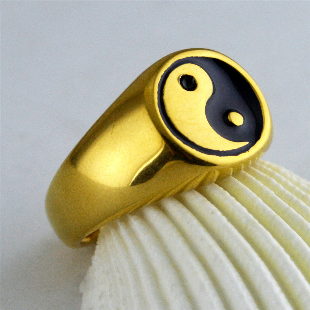 Rockyu 陰陽リング メンズ ステンレス 六字真言風デザイン おしゃれシグネットリング