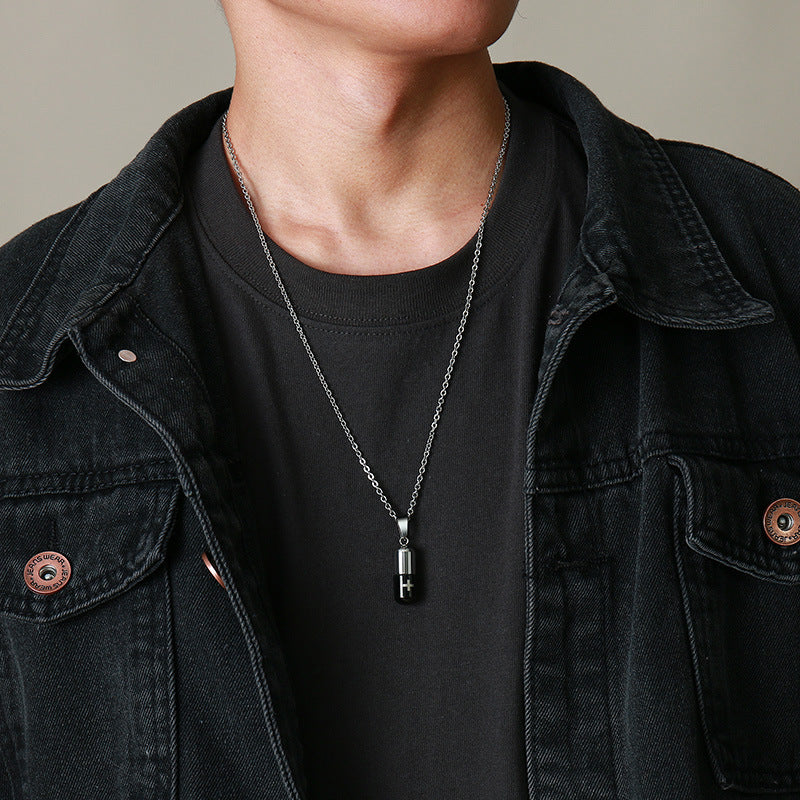Rockyu カプセル型ネックレス 十字架刻印 ステンレス製 男女兼用 チタンカラーアクセサリー