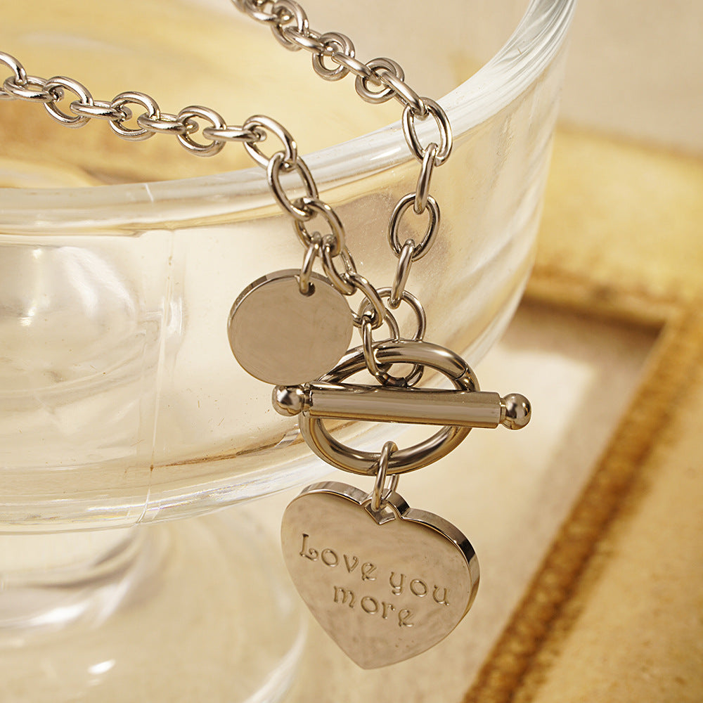 Rockyu チョーカー レディース ハートペンダント 「Love You More」 刻印 ゴールド & シルバー コイン付き
