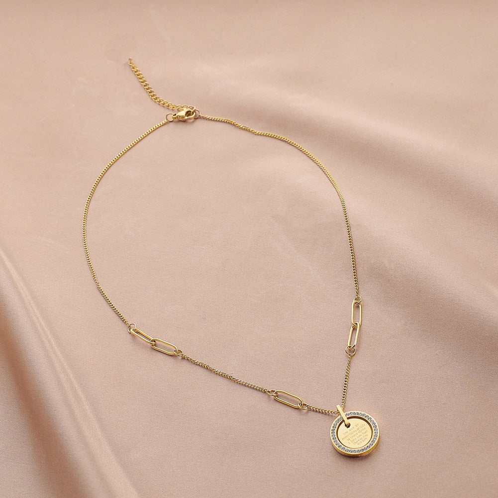 Rockyu レディースコインネックレス ゴールド 貝母風 円形ペンダント Mモチーフ ステンレス製 鎖骨チェーン 記念日 プレゼント