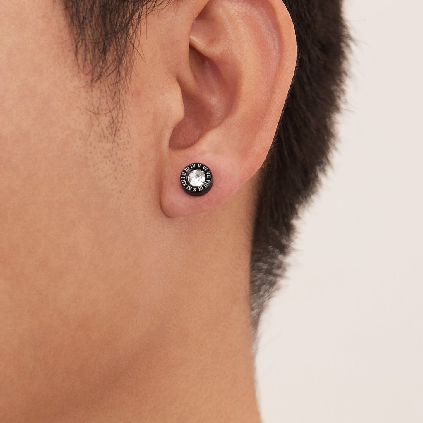 Rockyu ピアス メンズ ステンレス ブラック ローマ数字 ラウンド ジルコニア アレルギー対応
