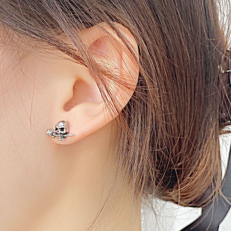 Rockyu メンズ ピアス シルバー スカルデザイン チタン製 両耳用 ファッションジュエリー