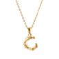 Rockyu ネックレス レディース ゴールド 18金 女性用 アルファベット ペンダント イニシャルネックレス 細い 鎖骨チェーン 恋人 記念 ファッションアクセサリー