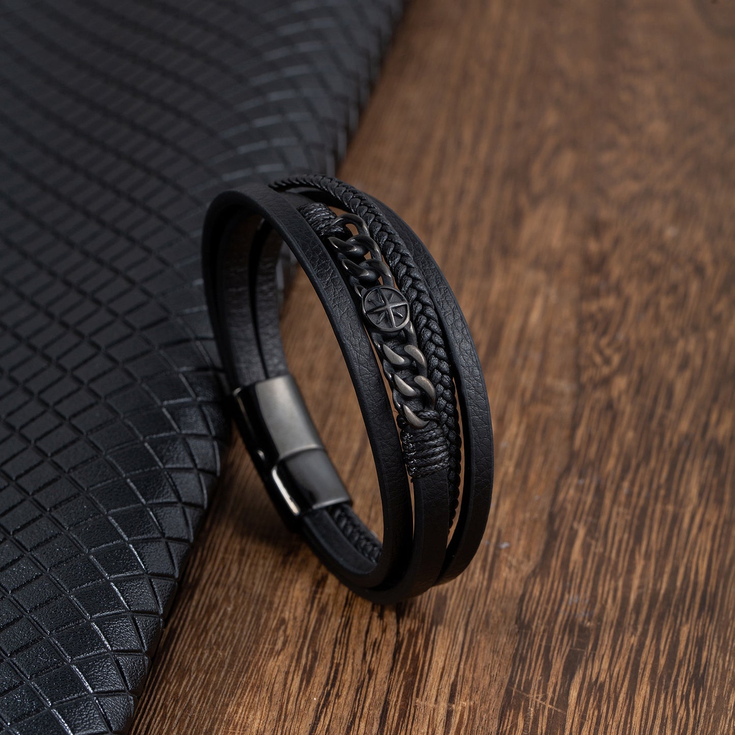 Rockyu メンズブレスレット レザー 黒 多重巻き チェーン 幅広 バングル アクセサリー