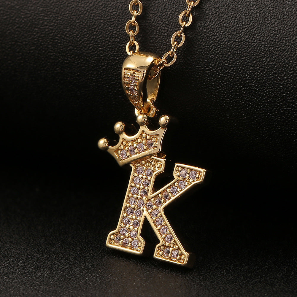 Rockyu イニシャルネックレス A〜Z メンズ レディース ジルコニア クラウンデザイン 真鍮製 ゴールドチェーン付き