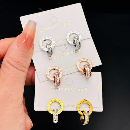 Rockyu ピンクゴールド チタン製ローマ数字ピアス CZダイヤ 両耳セット レディース