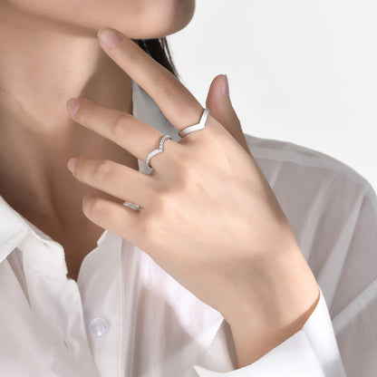 Rockyu レディース V字リング ステンレス AAA級CZ ジルコニア シルバー/ゴールド 金属アレルギー対応