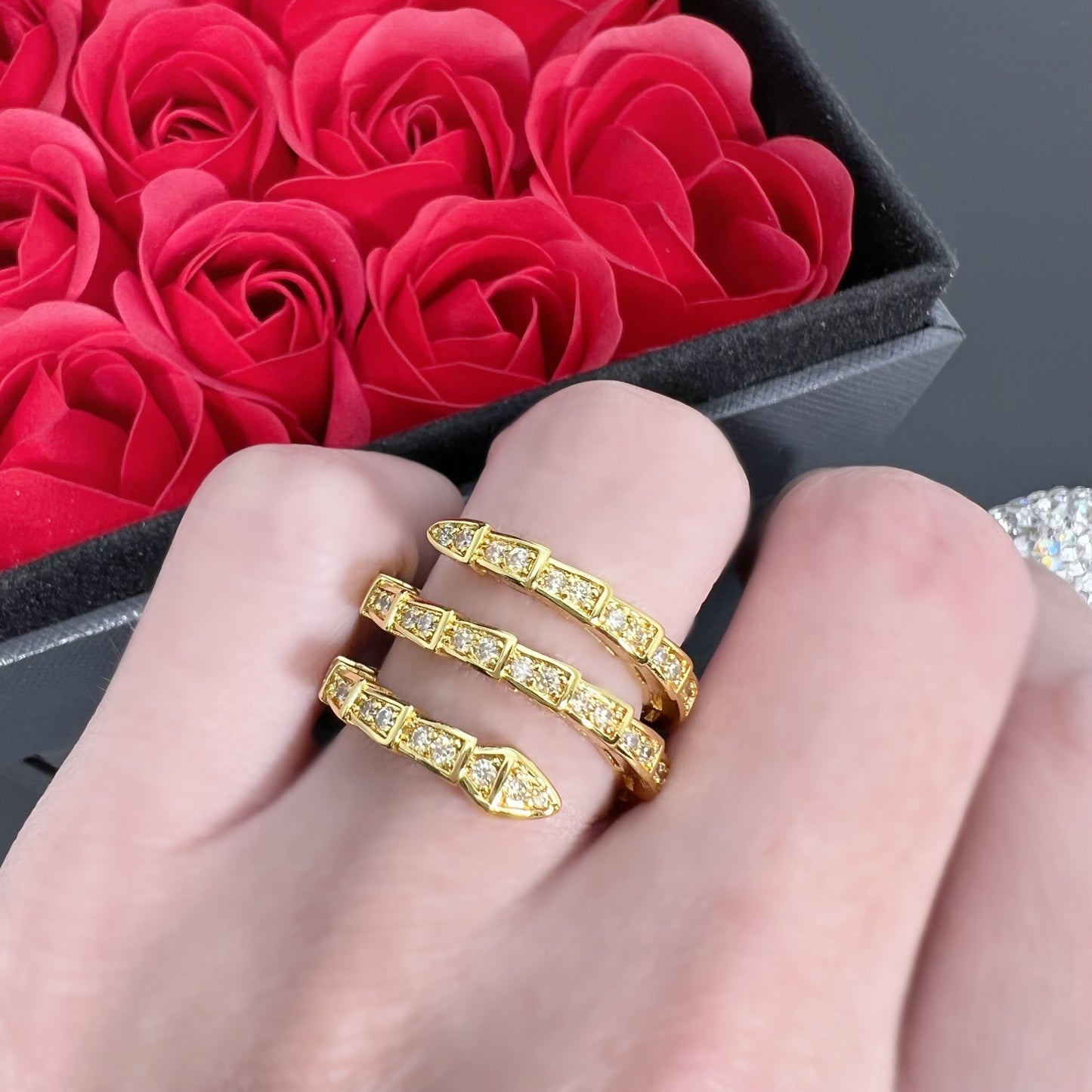 Rockyu スネークリング レディース フリーサイズ ジルコニア 蛇指輪 金属アレルギー対応