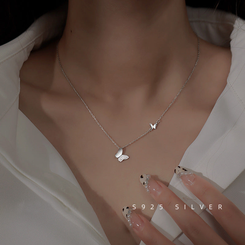 Rockyu ネックレス レディース プラチナ仕上げ ダブル蝶々モチーフ S925チェーン ペンダント