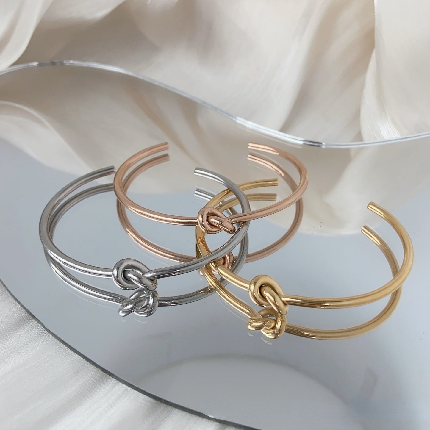 Rockyu ステンレス バングル レディース 結びデザイン ニューヨークスタイル シンプル
