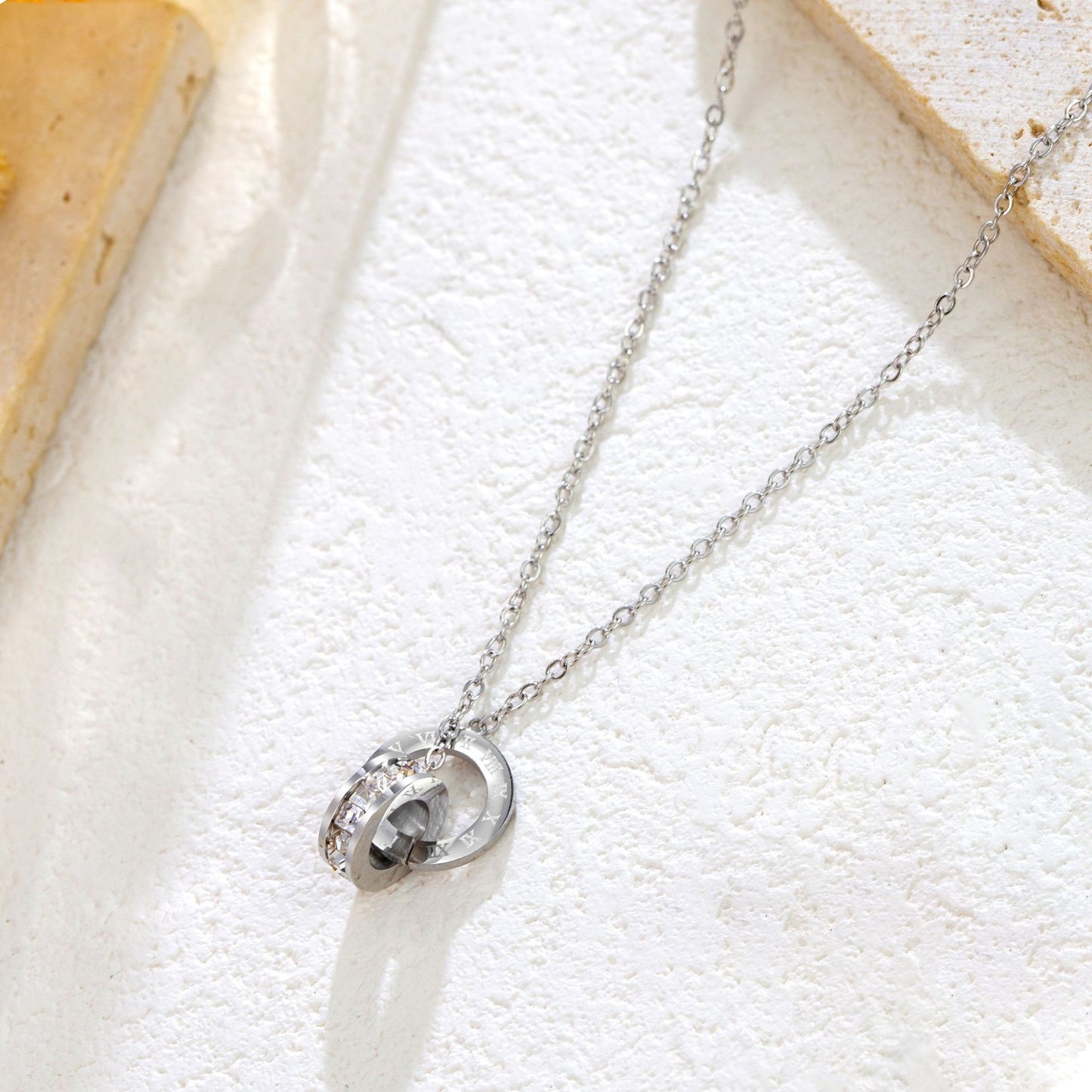 Rockyu ブレスレット レディース ピンクゴールド チタン 2連リング ローマ数字 ジルコニア