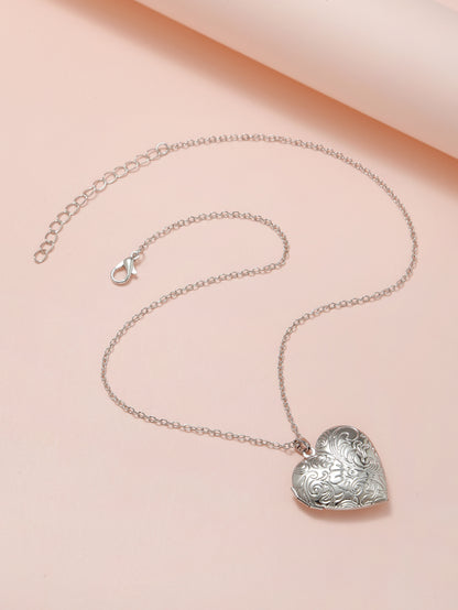 Rockyu レディースネックレス ハートロケット 写真入れ ペンダント シルバー ゴールド 彫刻風デザイン 鎖骨チェーン 記念日 プレゼント