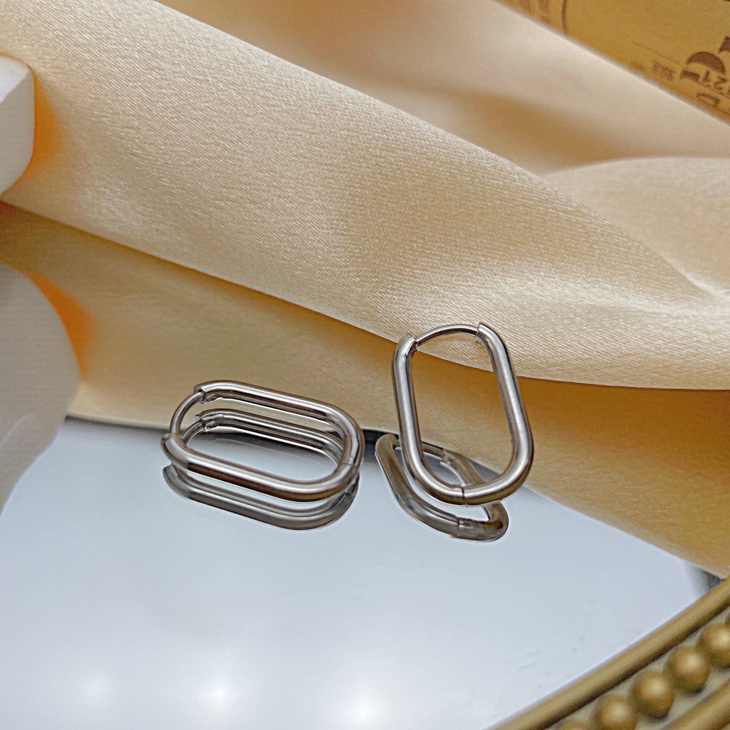 Rockyu レディース ピアス ゴールド シルバー 四角フープピアス 18×12mm ステンレス鋼 金属アレルギー対応 シンプル