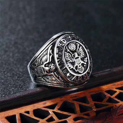 Rockyu メンズ チタン風ステンレスリング イーグル記章デザイン 重厚ゴールドリング