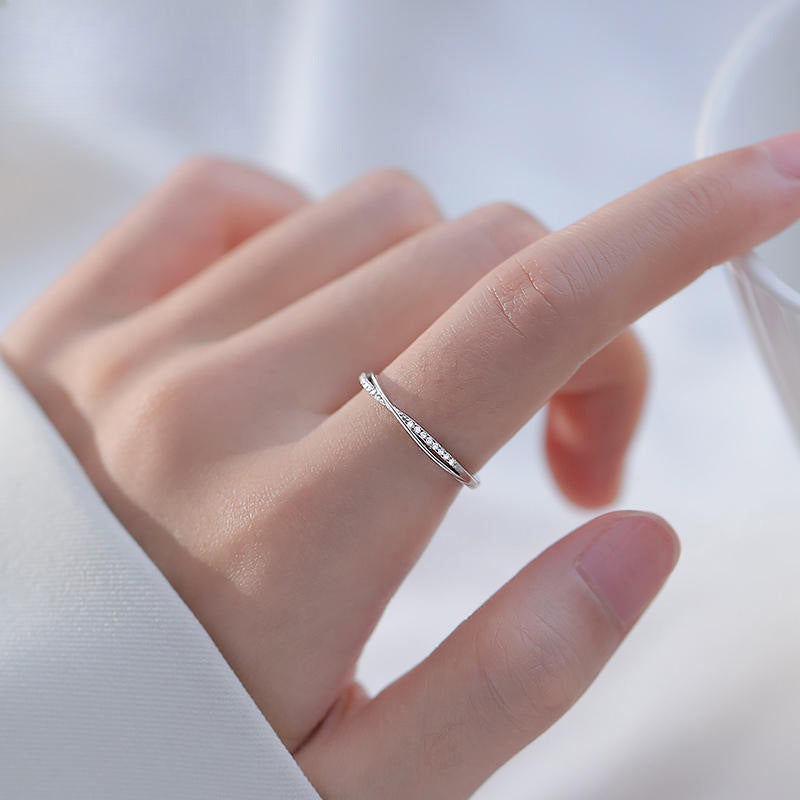 Rockyu レディース フリーサイズ クロスリング｜18Kコーティング ピンクゴールド＆ジルコニア 指輪