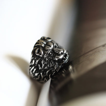 Rockyu ライオンヘッドリング メンズ ステンレス製 アンティークブラック仕上げ