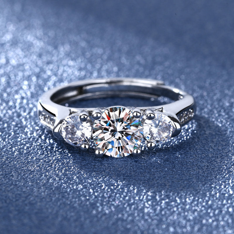 Rockyu モアサナイトD色1カラット 六爪セッティング オープンリング レディース シルバー調