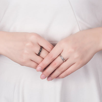 ペアリング｜シルバー925＆ブラック フリーサイズ カップルリング 恋人へのプレゼントに